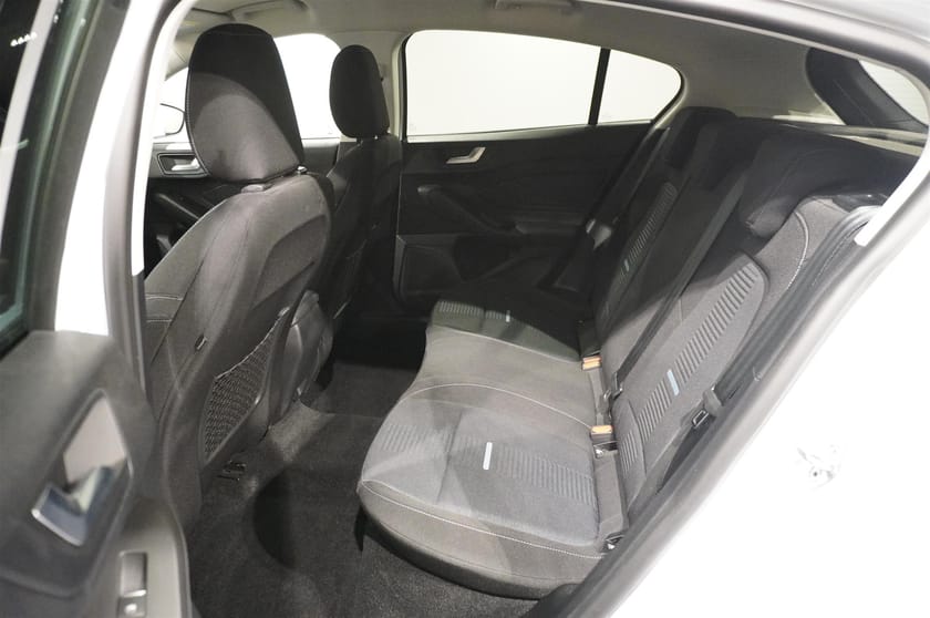 Bild 5 av Ford Focus Active 5d 1.0T EcoBoost Drag Kamera LED