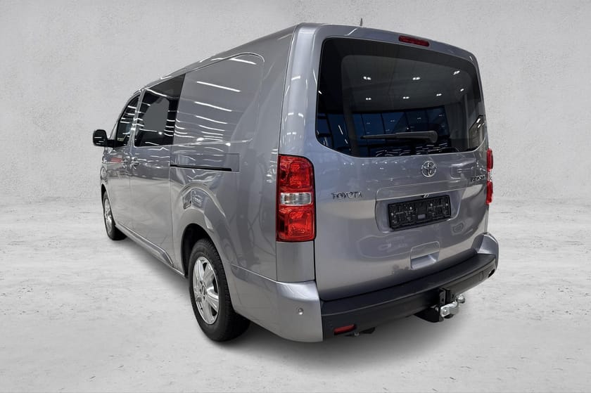 Bilde 2 av Toyota Proace L2 2.0D 144HK 4x4/Cruise/Krok/R.Kamera/ParkVarmer++