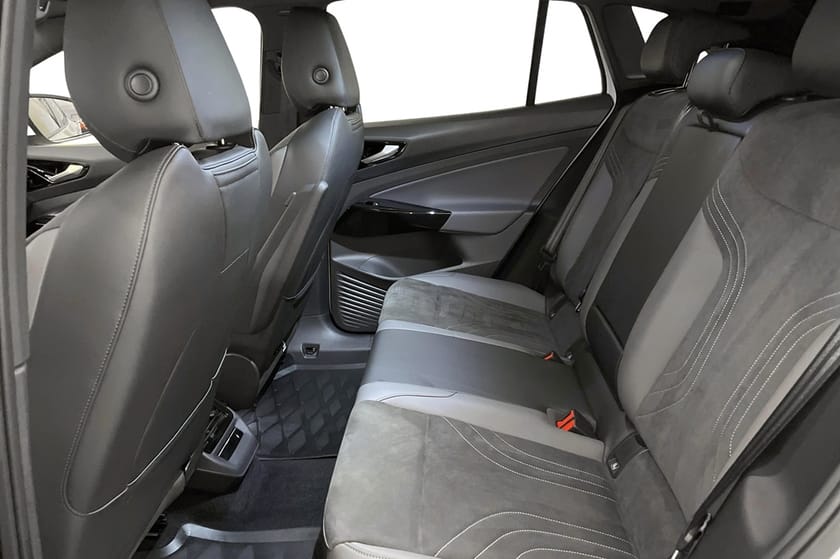 Bild 5 av Volkswagen ID.4 Pro 4M 4MOTION Drag / Stylepkt plus / Komfortpkt