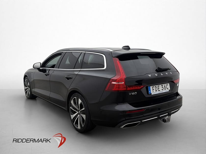 Bild 5 av Volvo V60 T6 AWD 341hk Inscription Pano Drag Kamera Värmare