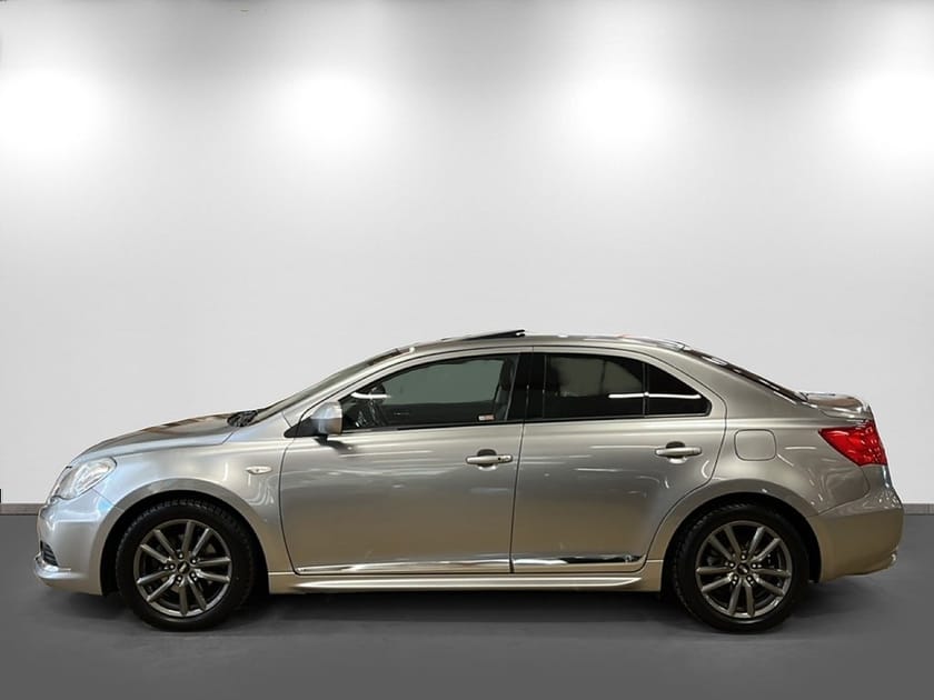 Bild 4 av Suzuki Kizashi 2.4 AWD 178hk Automat Drag/M-Värmare
