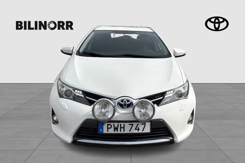 Bild 2 av Toyota Auris Hybrid 1.8 5-D ACTIVE/KAMKEDJA/AUTOMAT/V-DÄCK