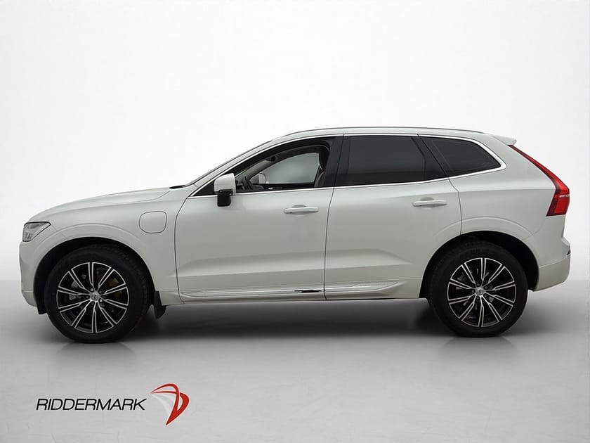 Bild 4 av Volvo XC60 T8 AWD Inscription Pano B&W Värm Kamera Orrefors