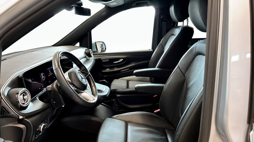 Bild 3 av Mercedes-Benz V 300d 4MATIC 3.2t 300 D LÅNG AVANTGARDE