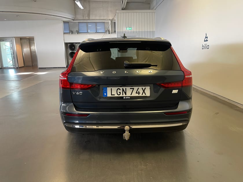 Bild 4 av Volvo V60 Recharge T6 II Core Edition/ Dragkrok/ Bakkamera/ BLIS/ 10.000 Tillbehör/
