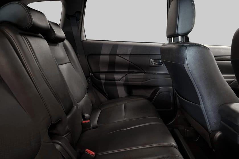 Bild 5 av Mitsubishi Outlander 2.2 Di-D 4WD Onyx 7-Sits T-Lucka Skinn