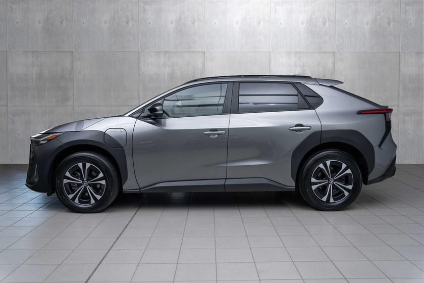 Bilde 3 av Toyota bZ4X AWD Active Tech