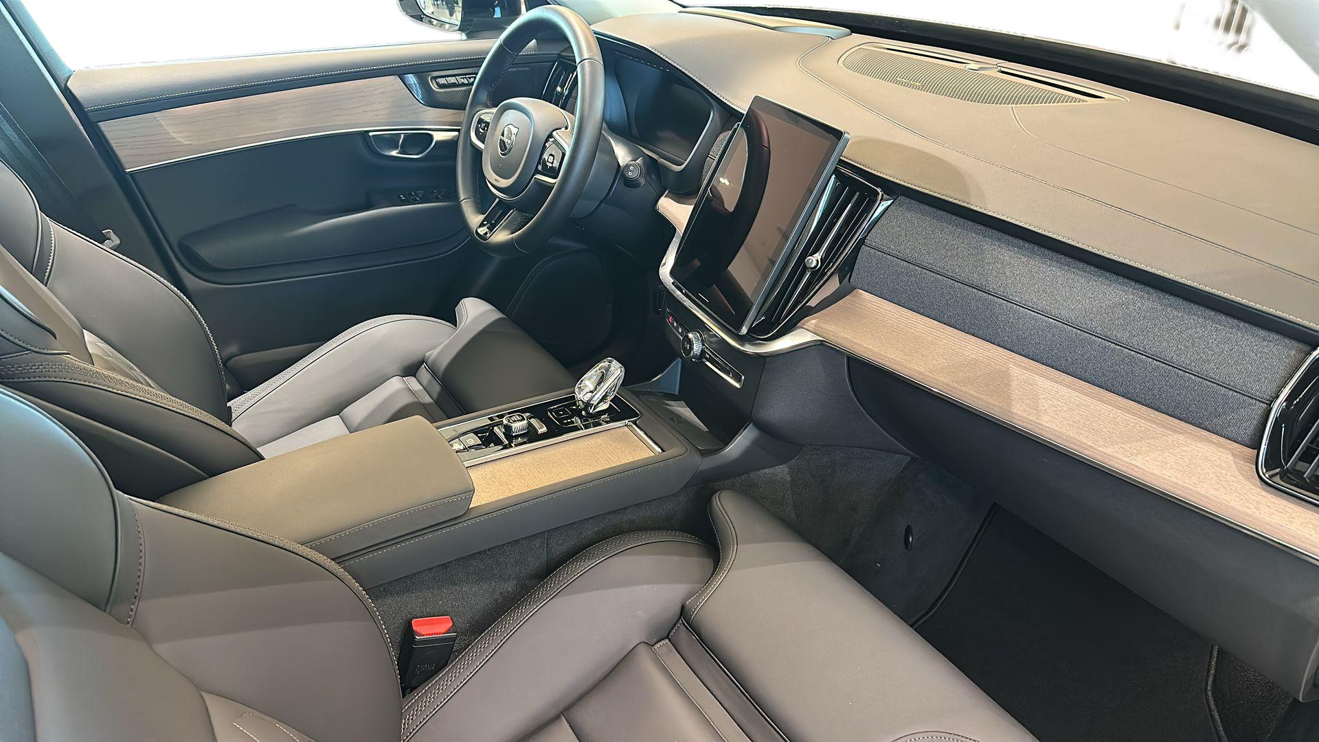 Volvo XC90 T8 Ultra Dark H/K 2026, bild 7/10