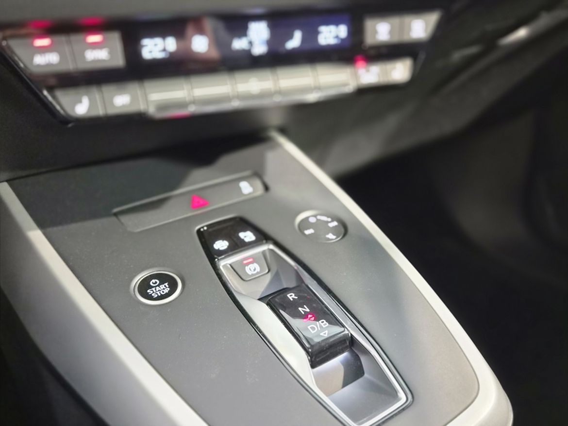 Audi Audi Q4 40 e-tron — bild 12
