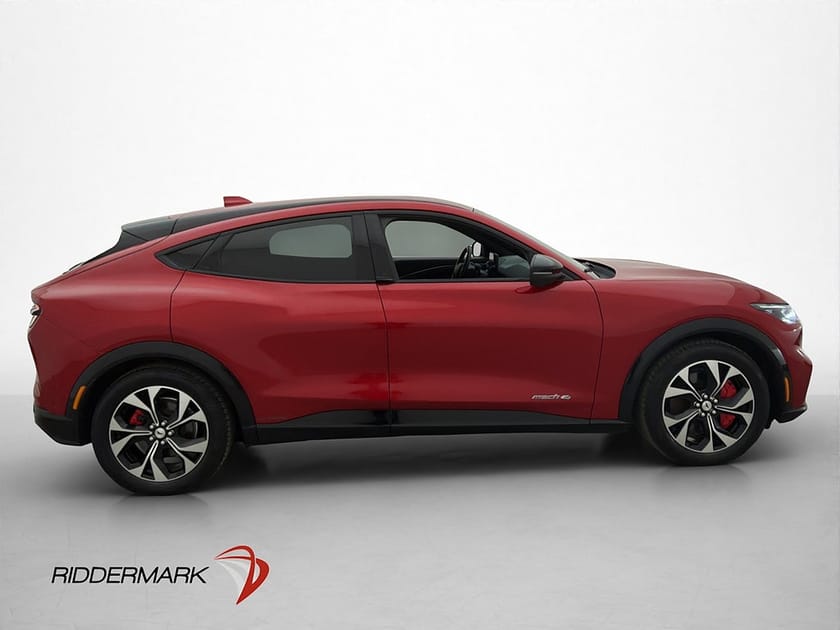 Bild 5 av Ford Mustang Mach-E Standard Range AWD 360° B&O Skinn MOMS