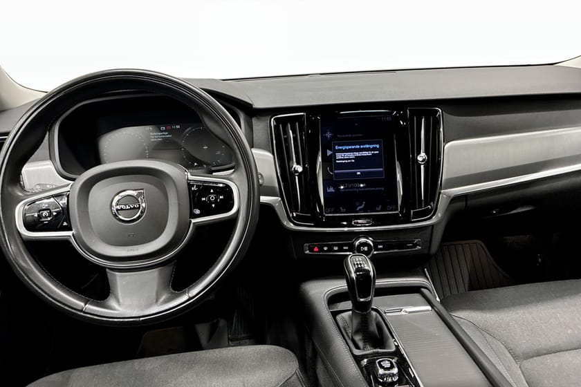 Bild 4 av Volvo V90 D4 Momentum Advanced Edition