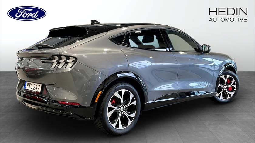 Bild 2 av Ford Mustang Mach-E Standard Range AWD Premium 269hk | Teknikpaket + |