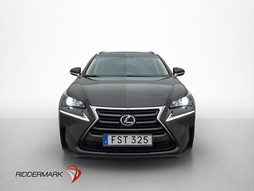 Bild 2 av Lexus NX 300h AWD 197hk Dragkrok Sensorer 492kr Skatt