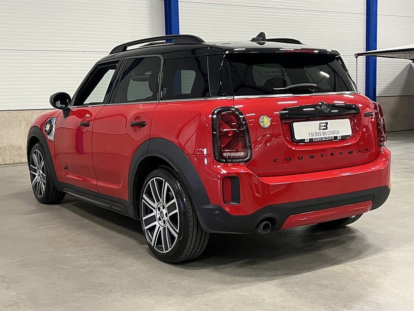Bild 4 av MINI Countryman Cooper SE ALL4 220 HK / Panorama / HUD / harman kardon /