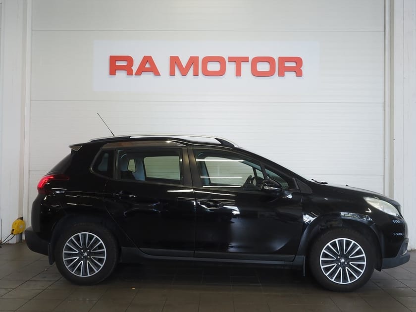 Bild 4 av Peugeot 2008 Active 1.2 PureTech 110 EAT Automat