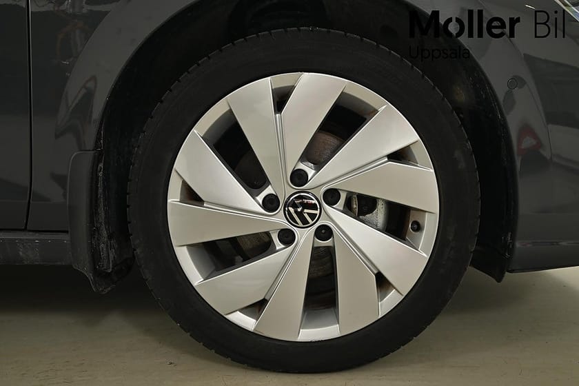 Bild 3 av Volkswagen Golf 1.5 eTSI 150hk, Edition, Backkamera, Värmare