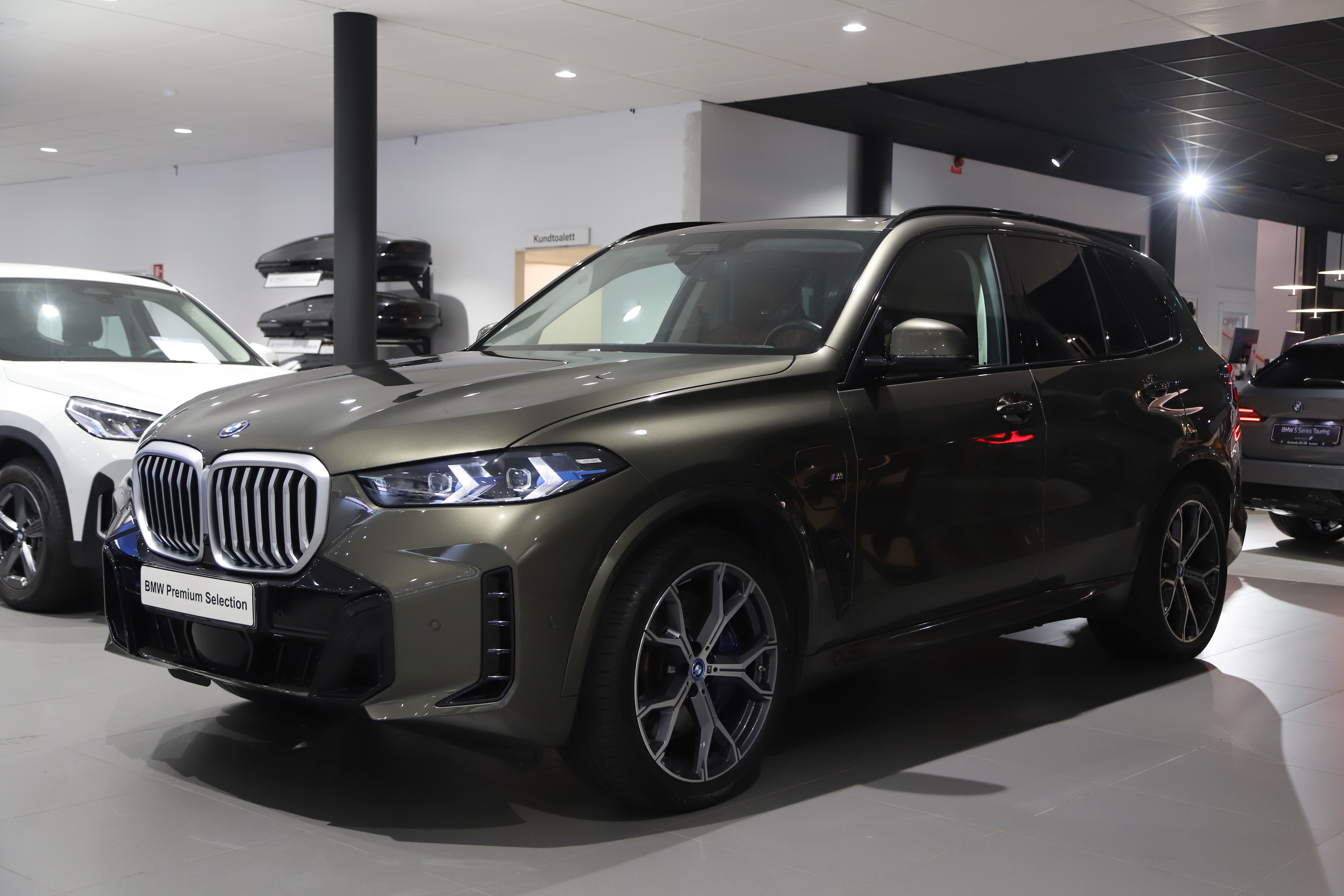 BMW X5 490 hp