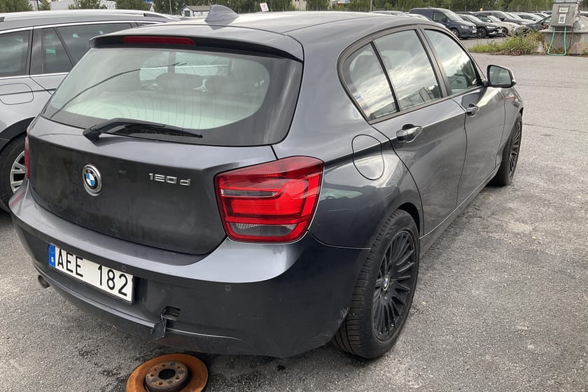Bild 3 av BMW 120d 120 5dr, F20 (184hk) Helläder Reparationsobjekt
