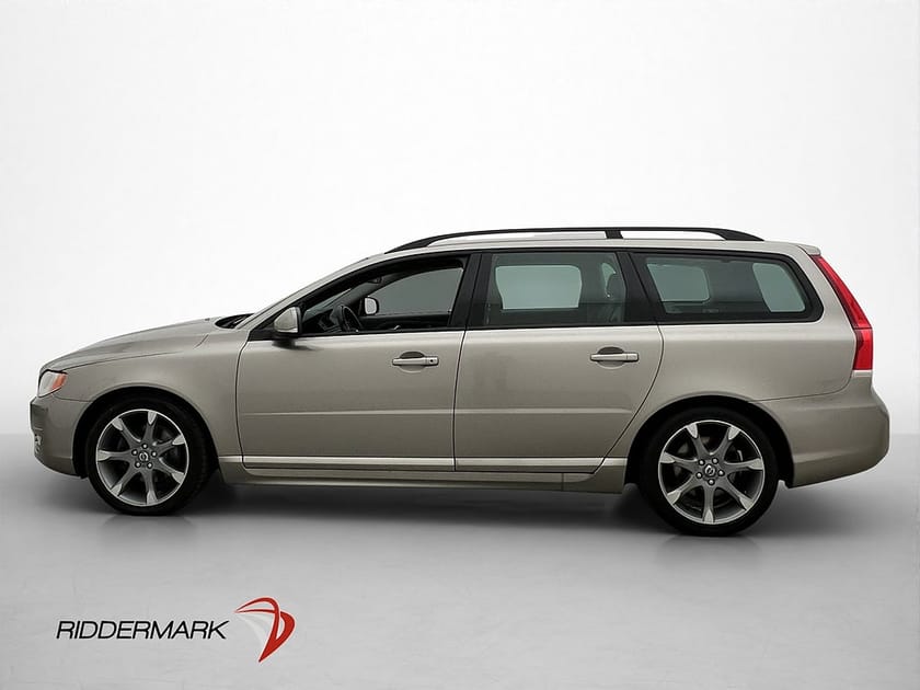 Bild 2 av Volvo V70 D2 115hk Kinetic Värmare Dragkrok Halvskinn