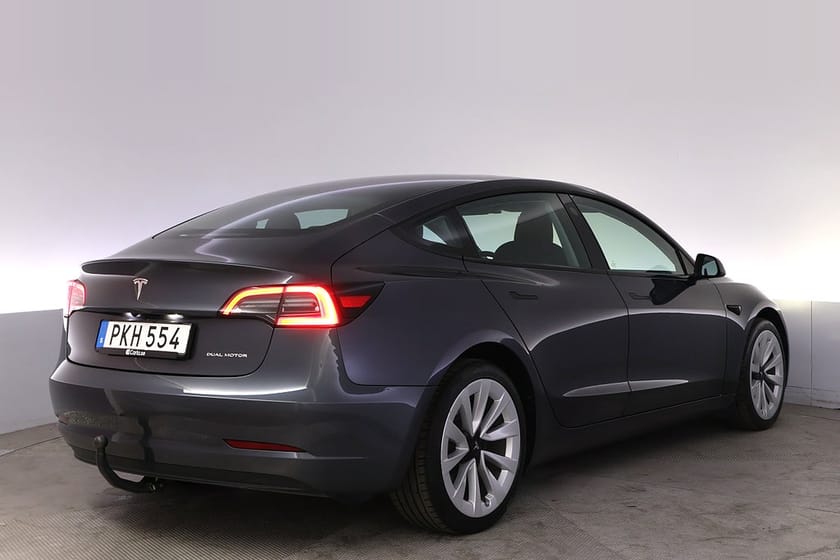 Bild 5 av Tesla Model 3 Long Range AWD Refresh Autopilot Pano Drag