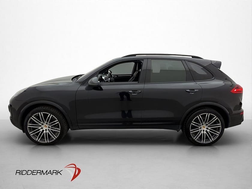 Bild 5 av Porsche Cayenne Diesel 262hk Platinum Edt Chrono PASM BOSE Kamera