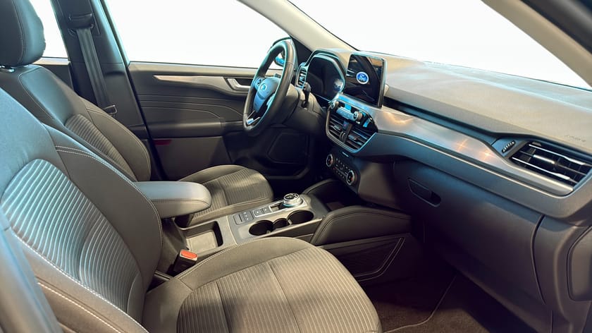 Bild 3 av Ford Kuga Plug-In Hybrid Titanium 2.5 Laddhybrid 225 HK | Privatleasing 3995kr/mån