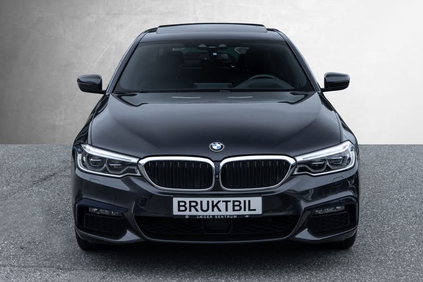 Bilde 4 av BMW 530e xDrive iPerformance Sedan M-Sport Soltak A.Cruise Krok HUD H/K