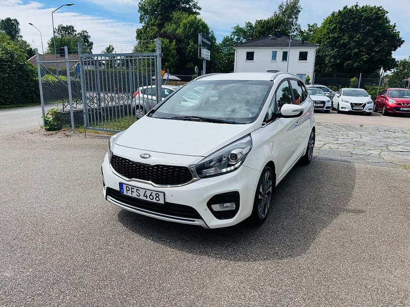 Bild 2 av Kia Carens 1.7 VGT GLS / 7-SITSIG / 6600Mil