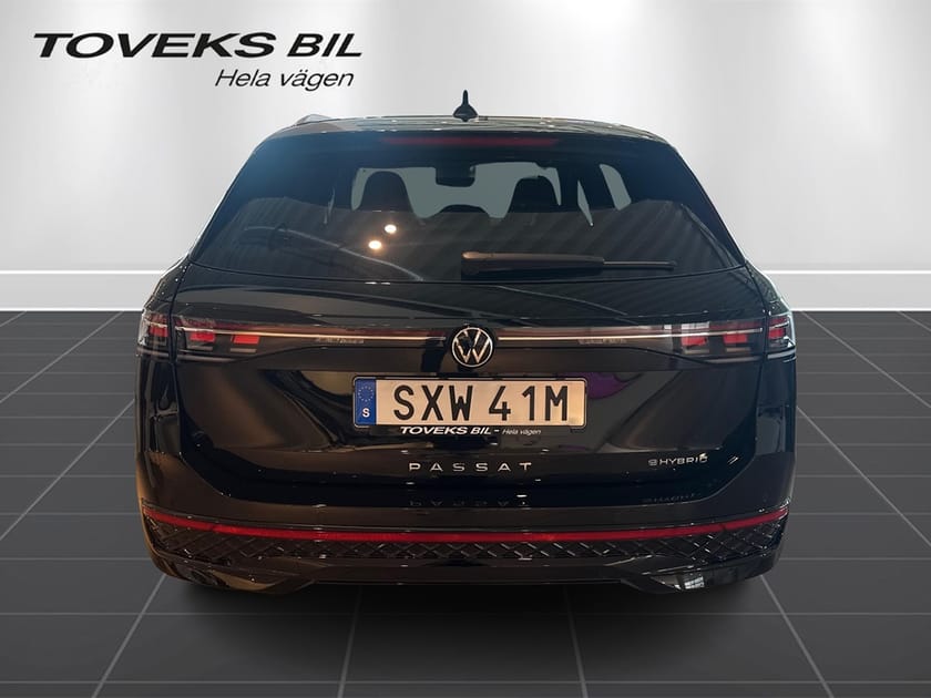Bild 4 av Volkswagen Passat Variant eHybrid 272 DSG6 R-LINE