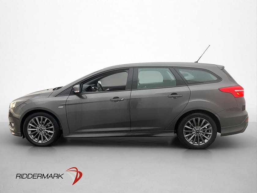 Bild 4 av Ford Focus Kombi ST-Line Farthållare CarPlay P-sensorer