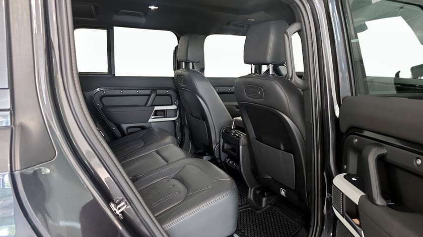 Bild 5 av Land Rover Defender 110 D250 MHEV SE | SIGNATURE | 360* | D-VÄRM | MERIDIAN
