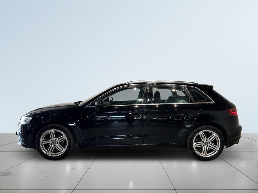 Bild 4 av Audi A3 Sportback 1.4 TFSI Attraction Mvärm Psens Led-Ramp SoV