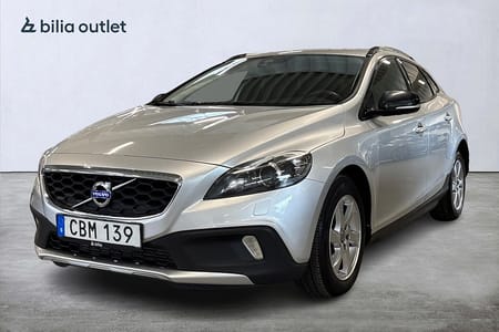 Volvo V40 Cross Country D4 aut Momentum BE 190hk P-värm PDC KamremBytt