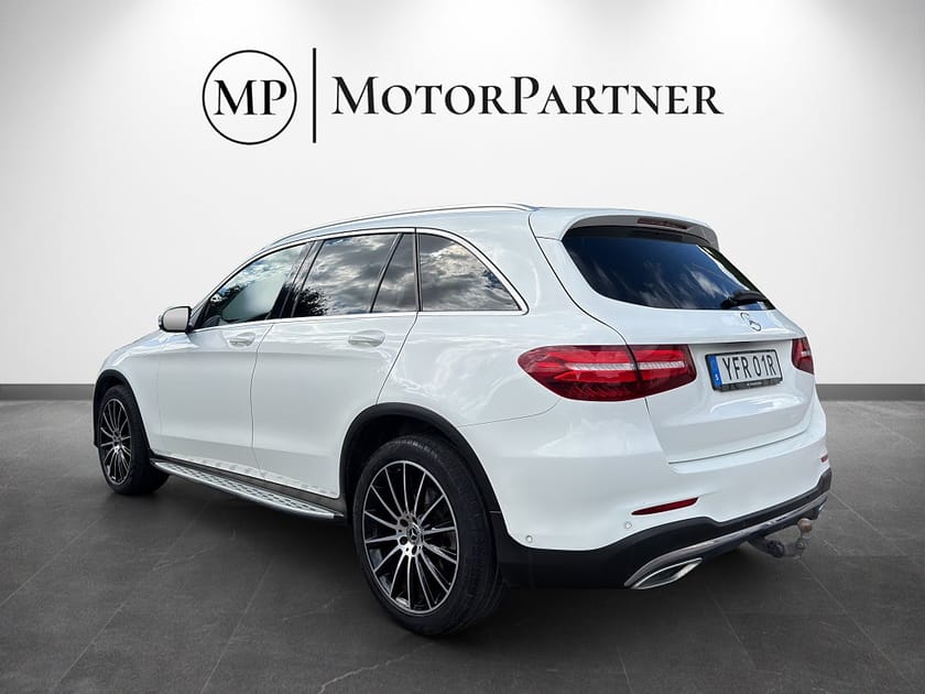Bild 5 av Mercedes-Benz GLC 220 d 4MATIC AMG Line Pano Navi Burmester Värmare