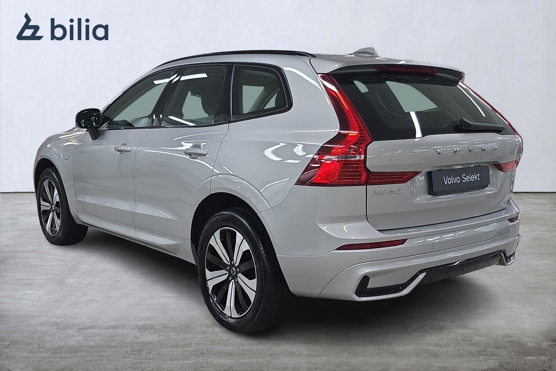 Volvo XC60 T6 Plus Dark Edition 2025, bild 2/10