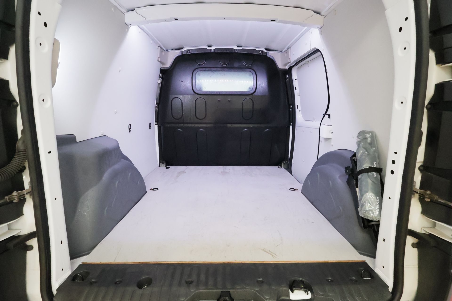 Renault Kangoo Express 2021, bild 7/10