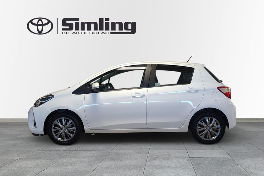 Bild 4 av Toyota Yaris 1.5 VVT-iE Active / Vinterhjul
