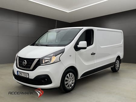 Nissan NV300 Skåpbil L2 145hk Värmare A/C Drag 3-Sits B-Kamera Moms
