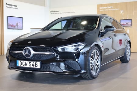 Mercedes-Benz CLA 200 Shooting Brake 7G-DCT Panorama Kamera Läder Navi