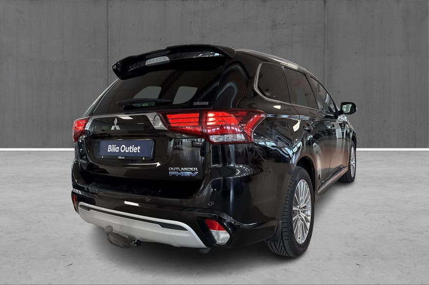 Bilde 4 av Mitsubishi Outlander PHEV Facelift 2.4 224HK Skinn, Rockford, 360