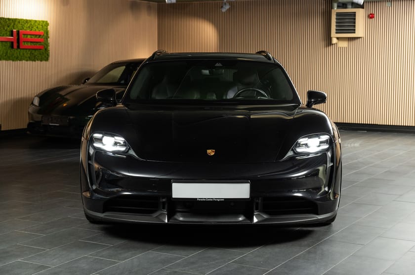 Bilde 2 av Porsche Taycan Turbo S Cross Turismo Pano/21"/Passaskjerskjerm/Night-view/BOSE/ACC