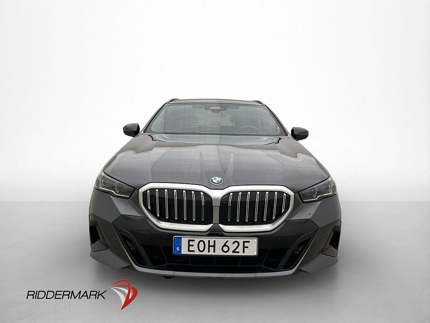 Bild 2 av BMW 520d xDrive Touring M Sport Innovation H/K HUD 360 Drag