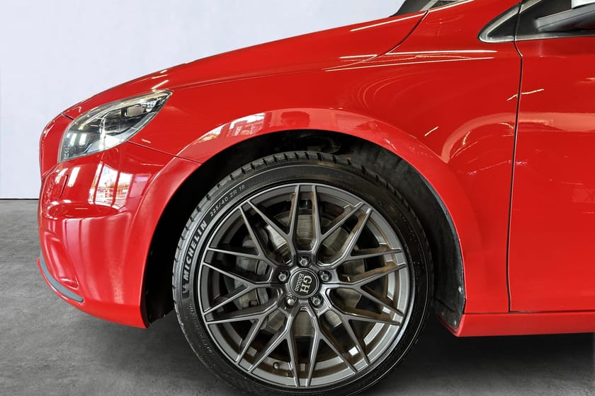 Bild 5 av Volvo V40 T5 R-Design Värmare Dragkrok Skinn Keyless