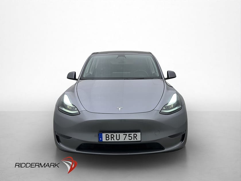 Bild 3 av Tesla Model Y Performance AWD Dragkrok AP Pano Värmare 360°
