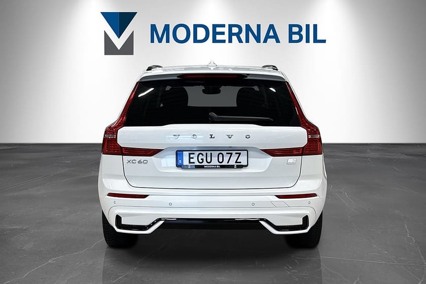 Bild 5 av Volvo XC60 Recharge T6 AWD 350hk Plus Dark Edition Moms Pano Bkam