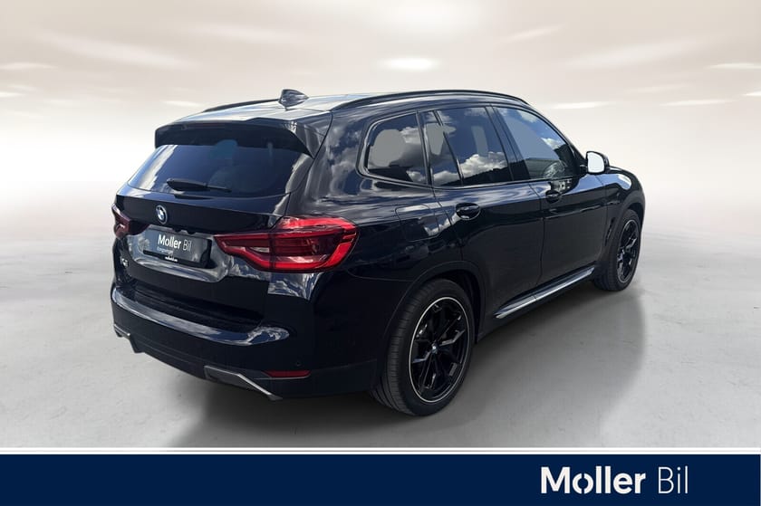 Bilde 5 av BMW iX3 Fully Charged