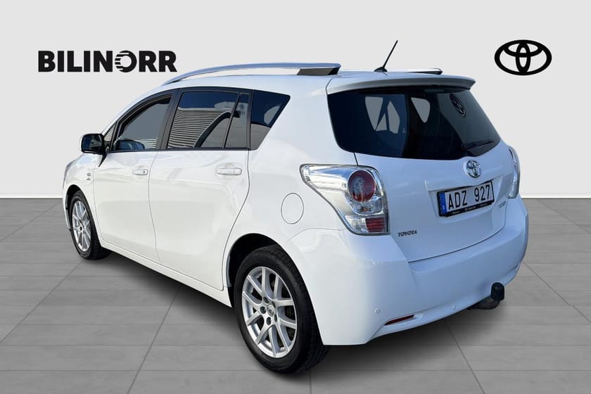 Bild 3 av Toyota Verso 2.2 D-CAT MAN/Kamkedja/Drag/7-Sits