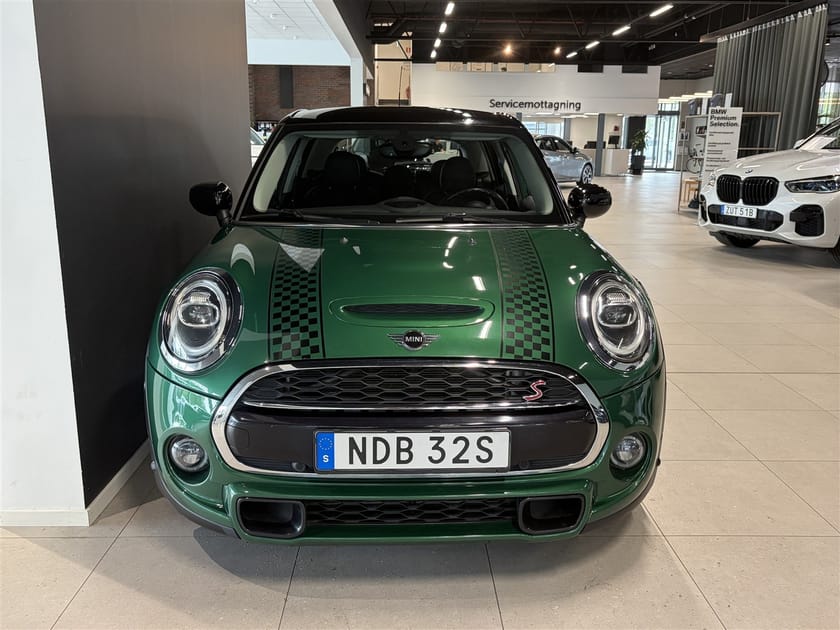 Bild 2 av MINI Cooper S 5dr 192hk Manuell Chili LED PDC Komfortöppning Sportstol Servad