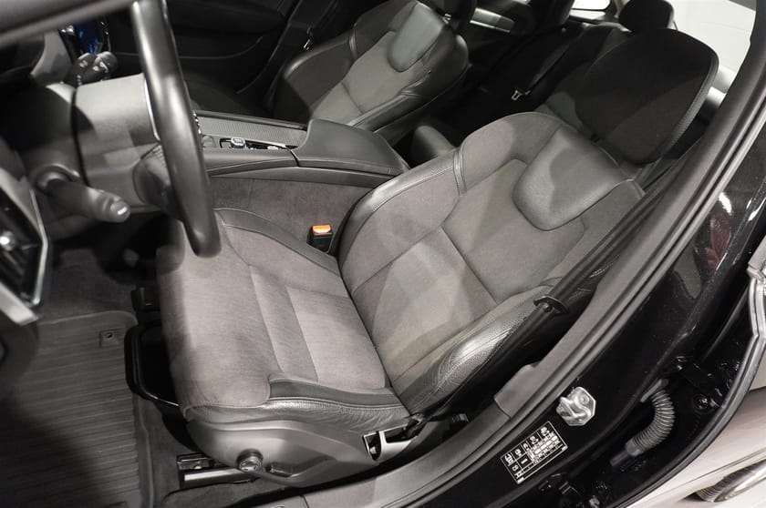 Bild 4 av Volvo S90 T4 Business Adv Navi Värmare Drag