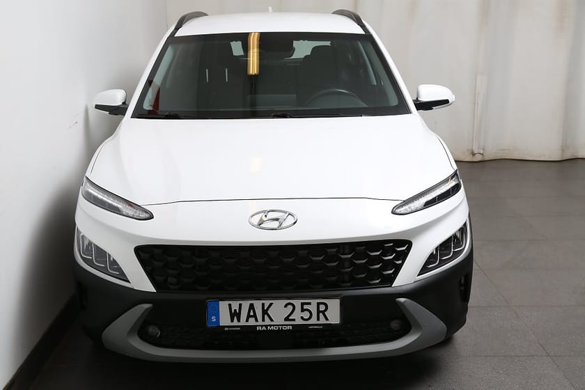 Bild 5 av Hyundai Kona 1,0 T-GDI 120hk Essential Aut Kamera Motorv Drag